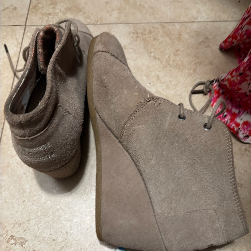 Toms Taupe Suede Wedge Ankle Booties